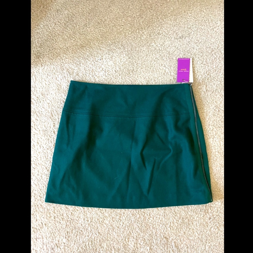 Penguin Brand side zipper pencil skirt